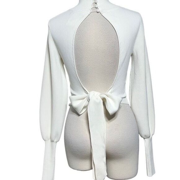 Olivaceous NWT Long Puff Sleeve Open Back Turtleneck Cropped Sweater Small - Picture 3 of 5